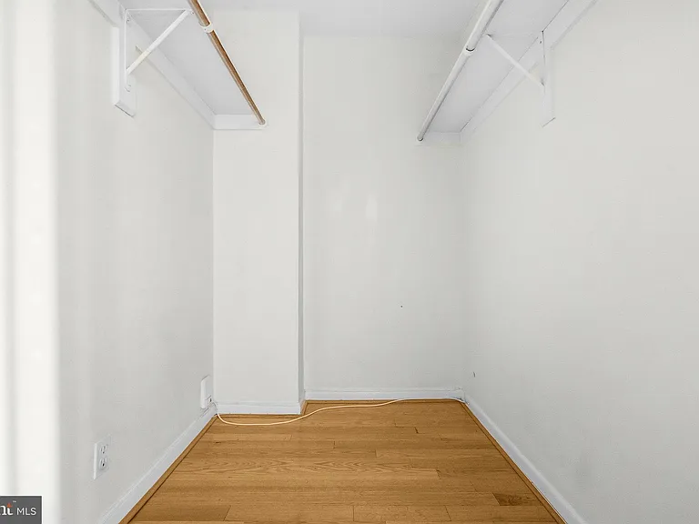 1800 R St NW #604 — Photo 13