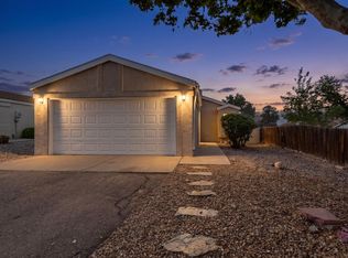 1605 Jane Pl NE, Rio Rancho, NM 87144