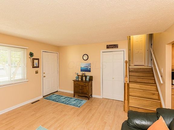 3483 Stokey Ct-06