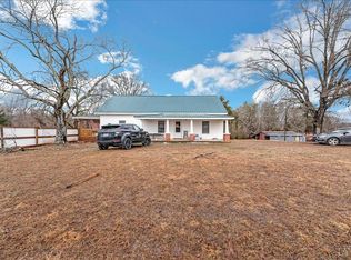 12589 E Gretna Rd, Gretna, VA 24557