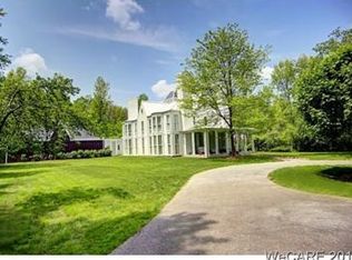 56 Hawthorne Dr, Lima, OH 45805