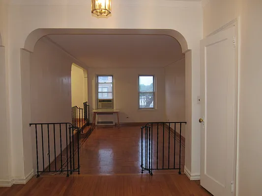 Rented by Mitra Hakimi Realty Group, LLC | media 21