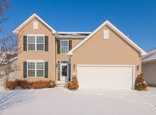 38282 Kingston Dr, North Ridgeville, OH 44039