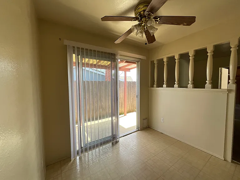624 Nancy St — Photo 28