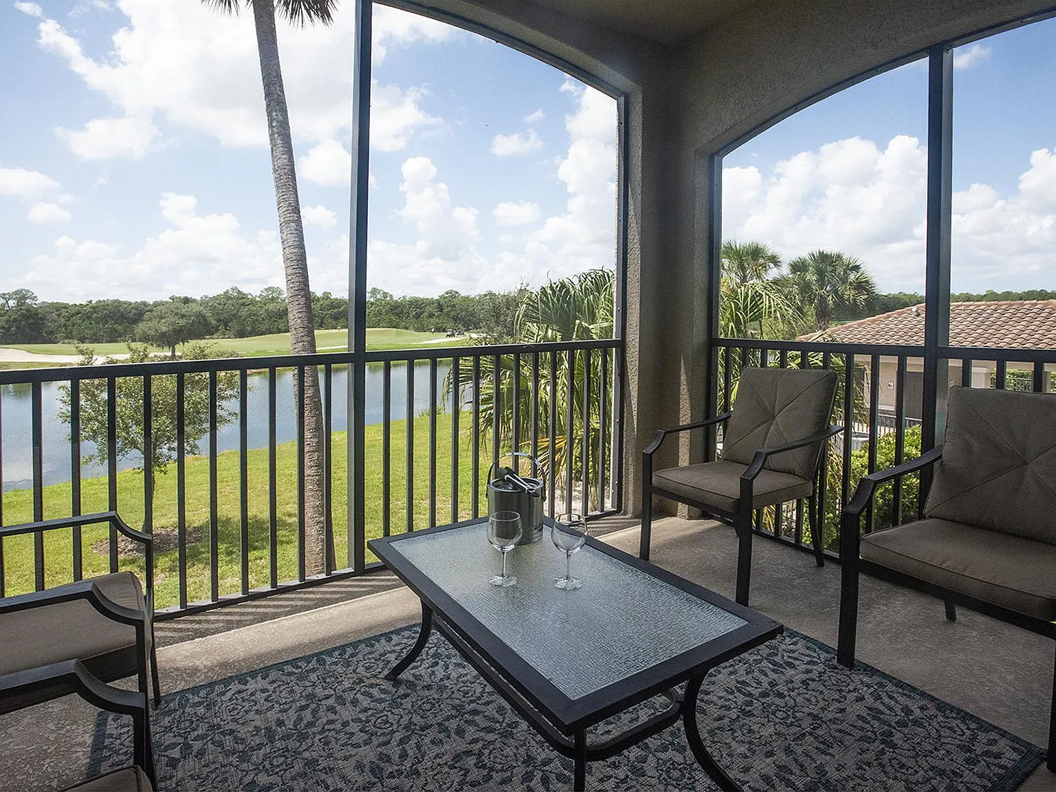 2 bed, 1142 sqft, $2,800 — Photo 2