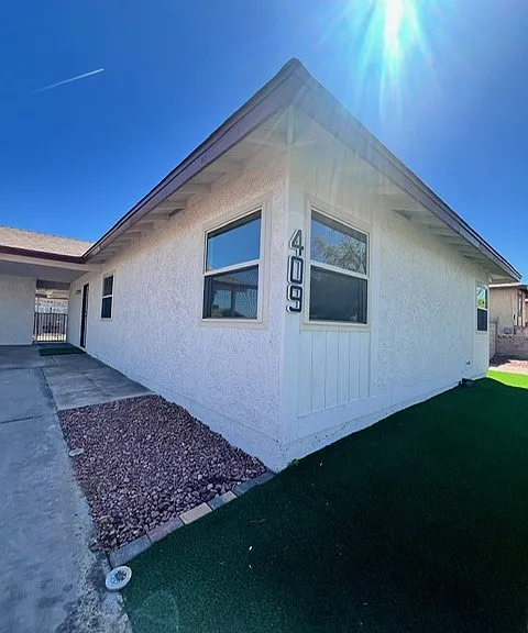 409 Daffodil Dr — Photo 6