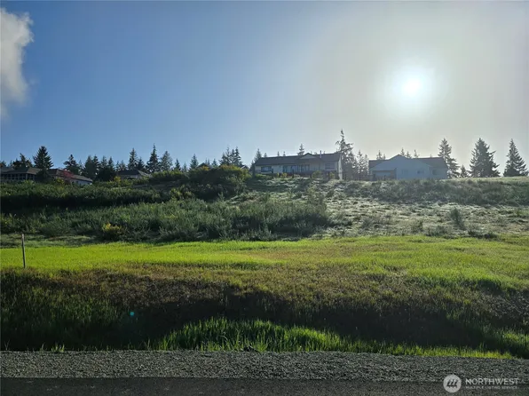 110 E Virgil Drive W, Allyn, WA 98524