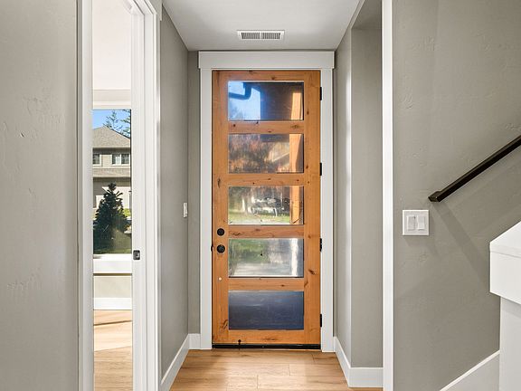 5th image of 248 Oakmont Loop