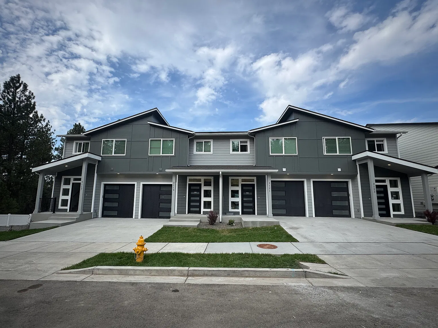 3 bed, 2.5 bath, 1460 sqft, $2,150 — Photo 1