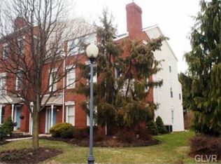 2331 Fox Meadow Dr, Allentown, PA 18104
