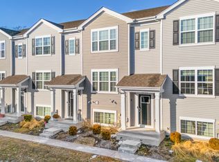 2544 Alison Ave, Pingree Grove, IL 60140