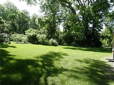 2nd image of 8408 Grandview Dr