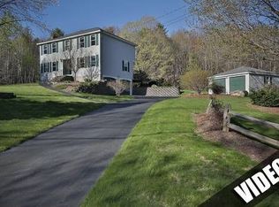 564 Candia Rd, Chester, NH 03036