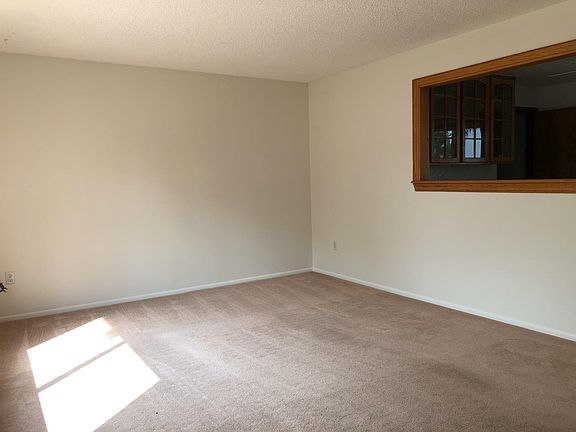 2nd image of 1548 S Robb Ct