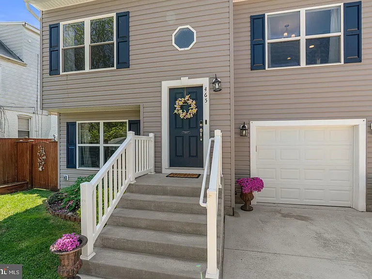 465 Carvel Beach Rd — Photo 3