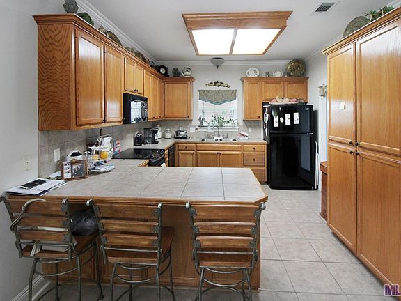 3rd image of 36300 Stanton Hall Ave