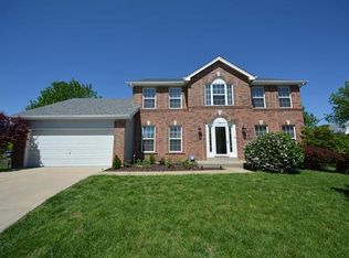 15 Winding Stair Way, O'Fallon, MO