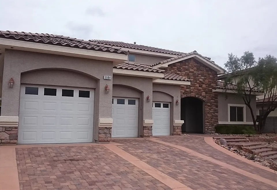 5584 Hawley Ct