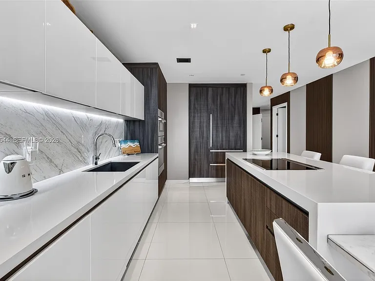 851 NE 1st Ave #3201 — Photo 31