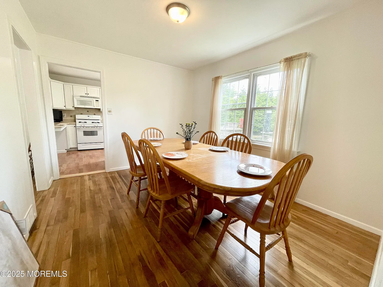 4 bed, 1428 sqft, $1,875 — Photo 2