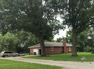 616 J St, Creighton, MO 64739