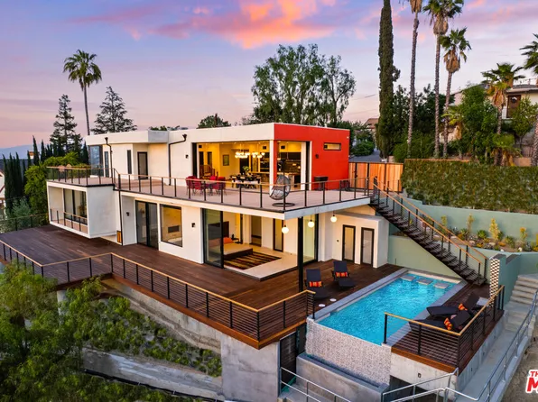 4671 Bedel St, Woodland Hills, CA 91364