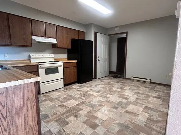 1132 Imperial Circle, 1132 Imperial Cir #8, Eau Claire, WI 54701