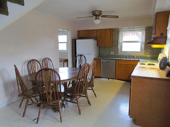 5th image of 280 Zandale Dr
