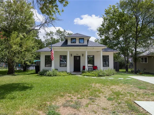 706 Banks Ave, Bryan, TX 77803