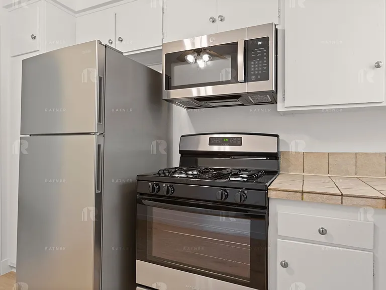(AN/TI/YO:B) 5424 Corteen Place — Photo 7