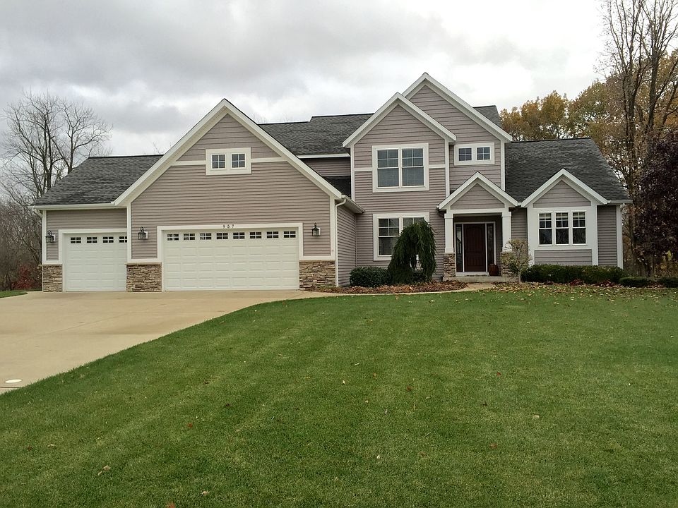 1st image of 957 Esker Dr