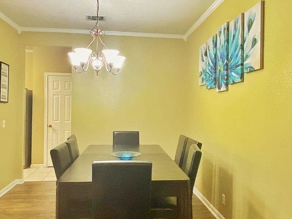 3rd image of 4021 Barlow Dr