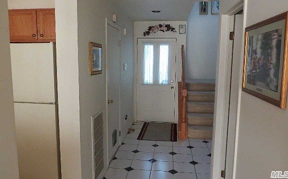 2nd image of 115 Erin Ln