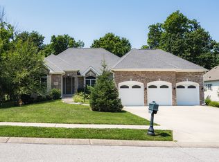 3292 Streamside Dr, Greenwood, IN 46143