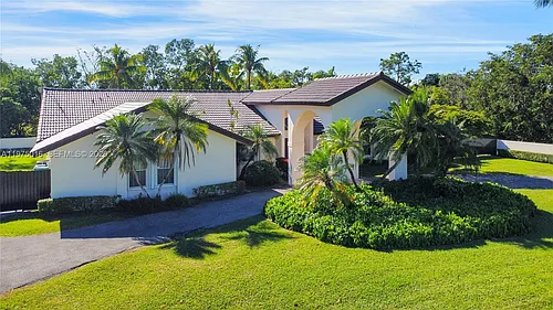 14350 SW 232nd St Photo 1