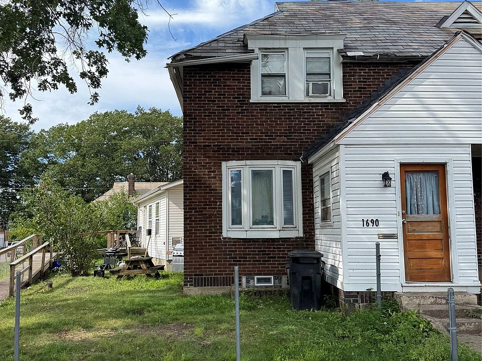 1st image of 1690 W 15th St