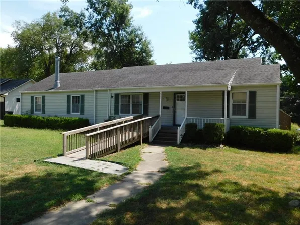 613 W Jefferson St, Pittsburg, KS 66762