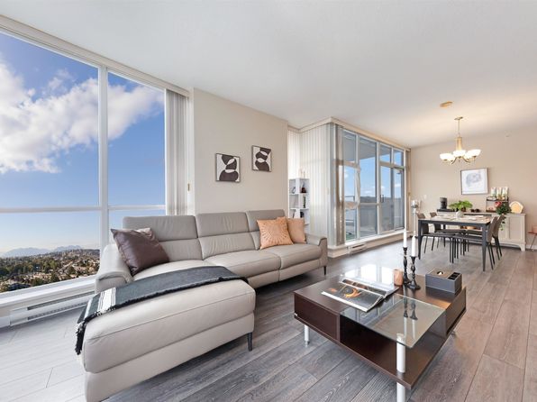 2225 Holdom Ave #3002, Burnaby, BC V5B 0A1