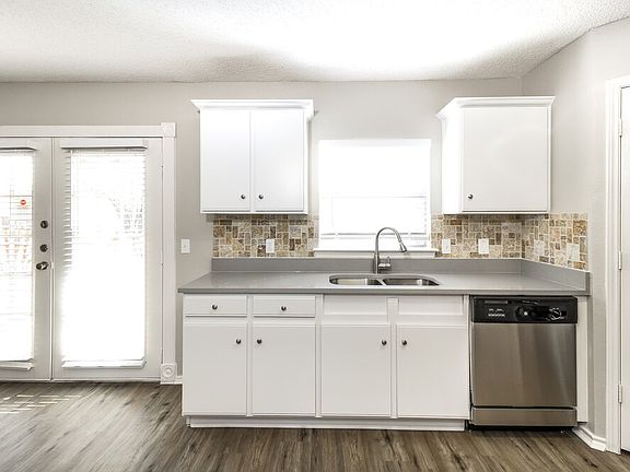 5th image of 3309 Bent Creek Dr