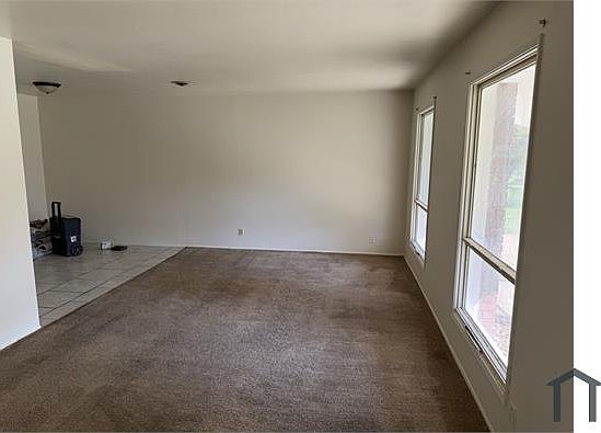 3rd image of 206 McKnight Rd