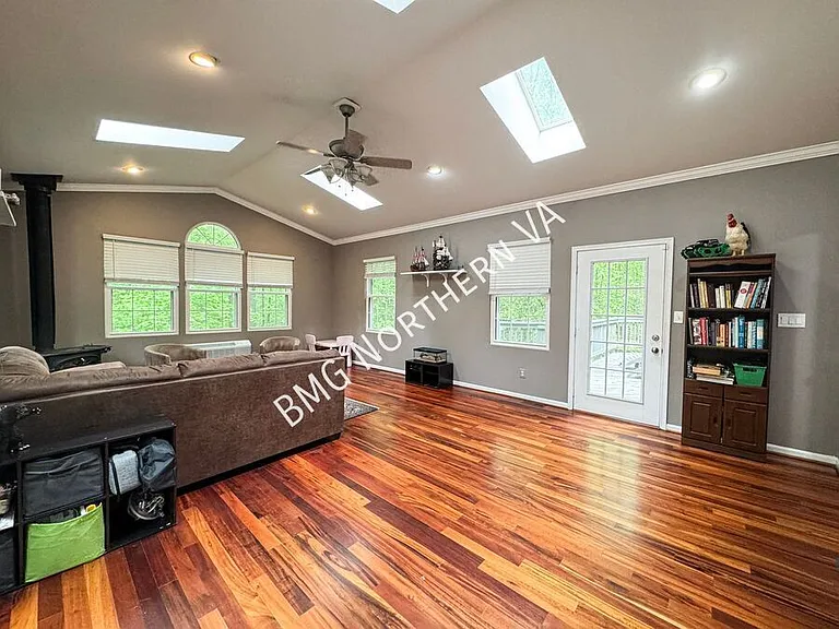 4800 Occoquan Overlook — Photo 18