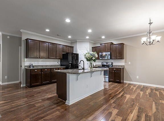 4th image of 3424 Althorp Dr