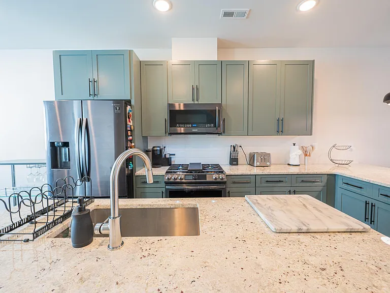 1112 Wesley Terrace Ave — Photo 6
