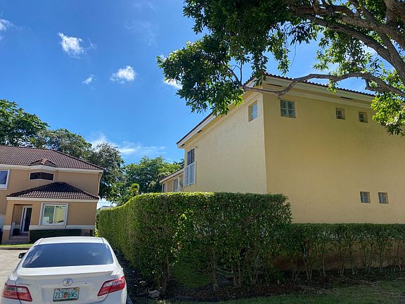 4th image of 11285 Lakeview Dr