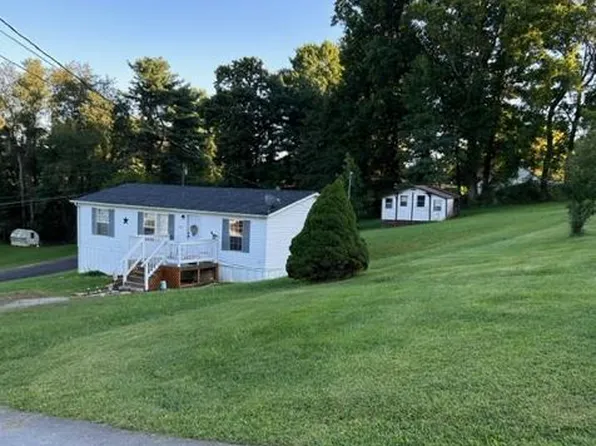 118 Helena Dr, Marion, VA 24354