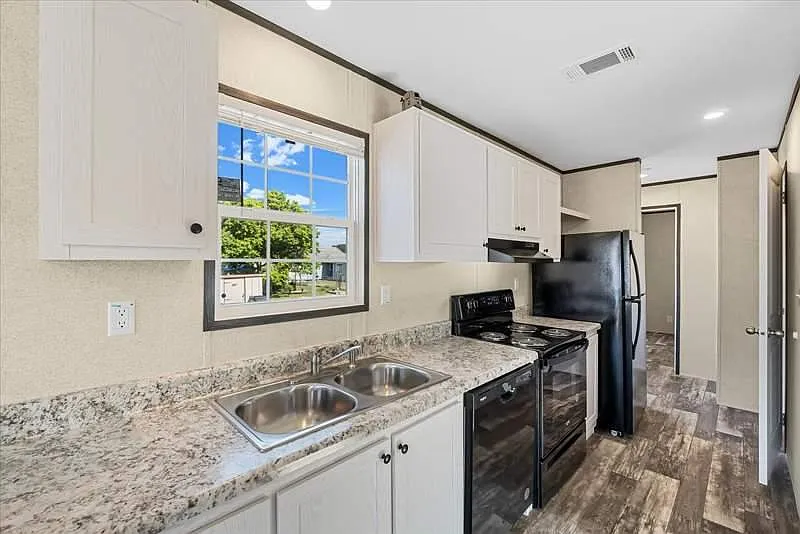 1 bed, 1.0 bath, $854 — Photo 2