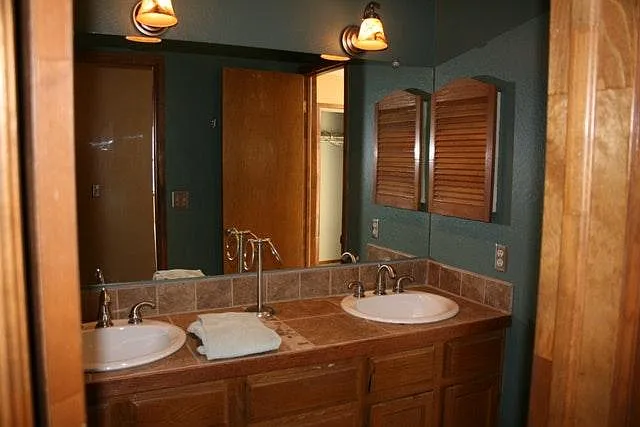 bathroom, 5725