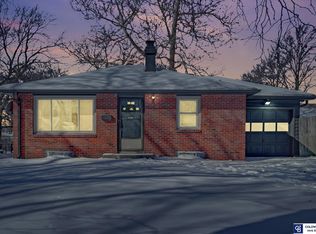 415 S 43rd St, Lincoln, NE 68510