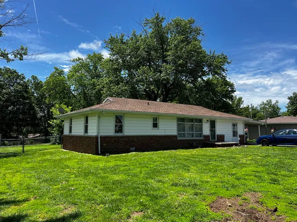 1113 Bel Aire Dr, Mount Vernon, IL 62864