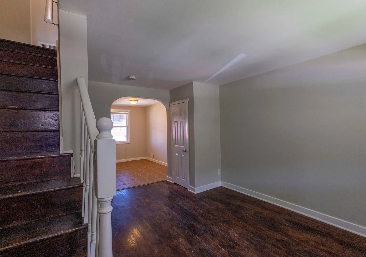 Charming 2BD/1BA Townhome in Morrell Park, MD! — Photo 2